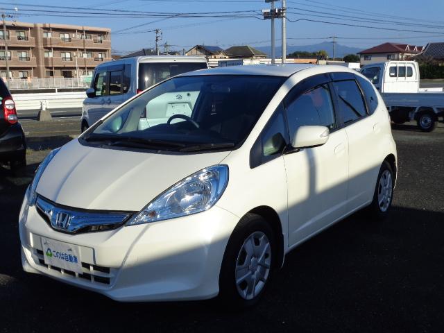 フィットハイブリッド ベースグレード 純正ナビゲーション クルーズコントロール バックカメラ ワンセグテレビ オートエアコン ヘッドライトレベライザー(4枚目)