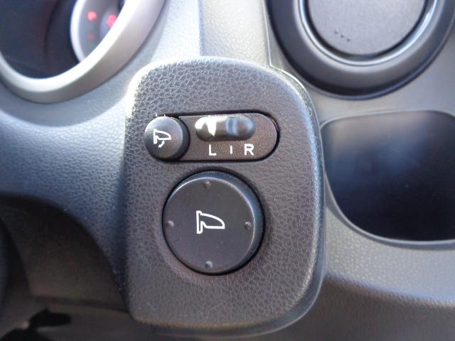 フィットハイブリッド ベースグレード 純正ナビゲーション クルーズコントロール バックカメラ ワンセグテレビ オートエアコン ヘッドライトレベライザー(25枚目)