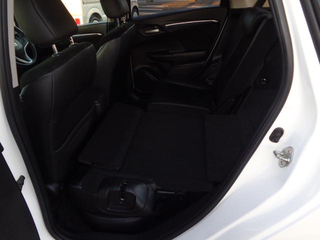 シャトル ハイブリッドＸ　純正ナビゲーション　パドルシフト　地デジテレビ　バックカメラ　レダーブレーキアシスト　オートライト　オートエアコン　オート格納ドアミラー　ＥＴＣ（12枚目）