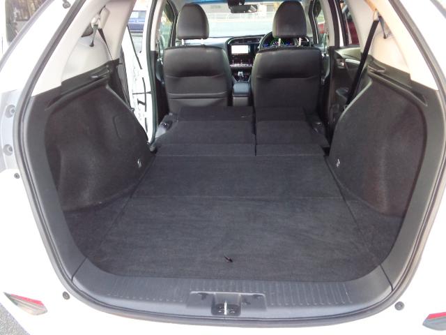 シャトル ハイブリッドＸ　純正ナビゲーション　パドルシフト　地デジテレビ　バックカメラ　レダーブレーキアシスト　オートライト　オートエアコン　オート格納ドアミラー　ＥＴＣ（14枚目）