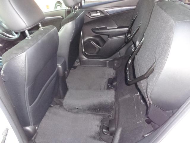 シャトル ハイブリッドＸ　純正ナビゲーション　パドルシフト　地デジテレビ　バックカメラ　レダーブレーキアシスト　オートライト　オートエアコン　オート格納ドアミラー　ＥＴＣ（15枚目）