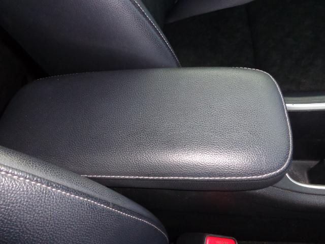 シャトル ハイブリッドＸ　純正ナビゲーション　パドルシフト　地デジテレビ　バックカメラ　レダーブレーキアシスト　オートライト　オートエアコン　オート格納ドアミラー　ＥＴＣ（29枚目）