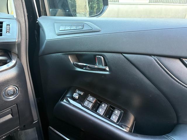 ヴェルファイア 2.5Z Gエディション クリアランスソナー オートクルーズコントロール 衝突被害軽減システム 両側電動スライドドア オートマチックハイビーム LEDヘッドランプ 電動リアゲート スマートキー 電動格納ミラー 後席モニター(6枚目)