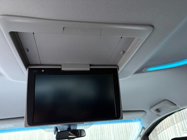 ヴェルファイア 2.5Z Gエディション クリアランスソナー オートクルーズコントロール 衝突被害軽減システム 両側電動スライドドア オートマチックハイビーム LEDヘッドランプ 電動リアゲート スマートキー 電動格納ミラー 後席モニター(7枚目)