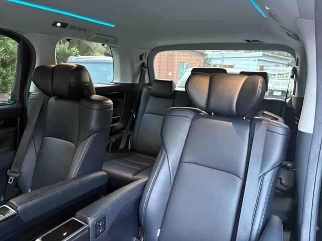 ヴェルファイア 2.5Z Gエディション クリアランスソナー オートクルーズコントロール 衝突被害軽減システム 両側電動スライドドア オートマチックハイビーム LEDヘッドランプ 電動リアゲート スマートキー 電動格納ミラー 後席モニター(10枚目)