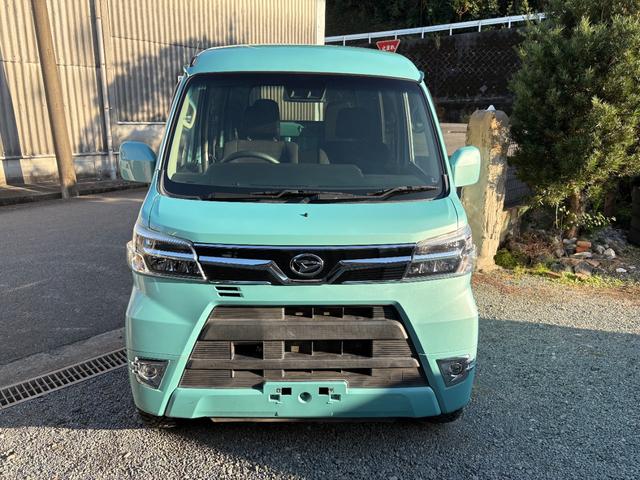 ハイゼットカーゴ デッキバン　ＡＴ　衝突被害軽減システム　両側スライドドア　キーレスエントリー　アイドリングストップ　電動格納ミラー　オートマチックハイビーム　ＡＢＳ　ＥＳＣ　エアコン　パワーステアリング　パワーウィンドウ（9枚目）