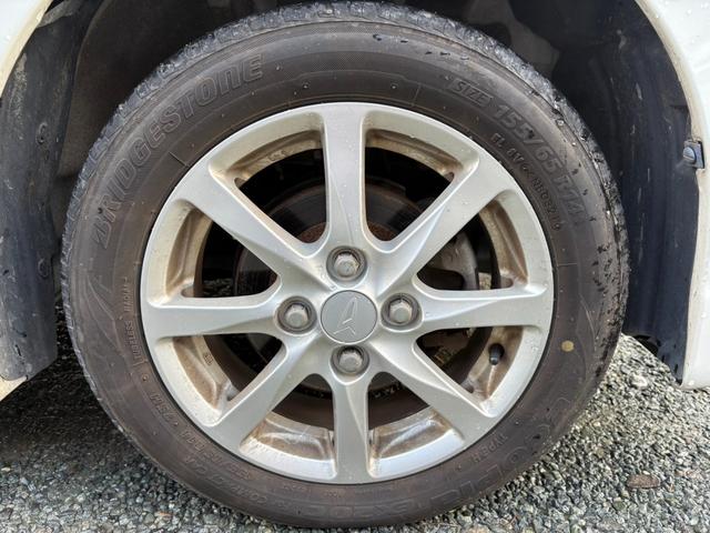 タント 　ＥＴＣ　両側スライド・片側電動　衝突被害軽減システム　スマートキー　アイドリングストップ　ベンチシート　ＣＶＴ　ＥＳＣ　ミュージックプレイヤー接続可　アルミホイール（17枚目）