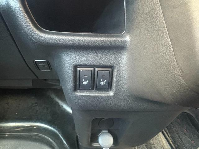 スペーシアギア ハイブリッドＸＺ　ＥＴＣ　両側電動スライドドア　ナビ　ＴＶ　クリアランスソナー　レーンアシスト　衝突被害軽減システム　ＬＥＤヘッドランプ　ヘッドライトウォッシャー　スマートキー　アイドリングストップ　シートヒーター（6枚目）