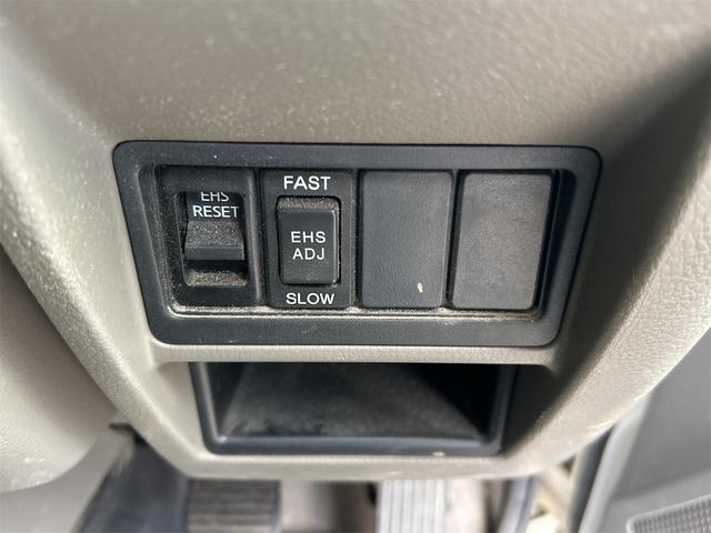 アトラストラック 　ＭＴ　後輪ダブル　電動格納ミラー　エアコン　パワーウィンドウ　運転席エアバッグ（9枚目）