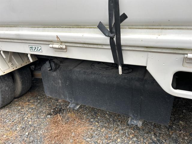 アトラストラック 　ＭＴ　後輪ダブル　電動格納ミラー　エアコン　パワーウィンドウ　運転席エアバッグ（28枚目）