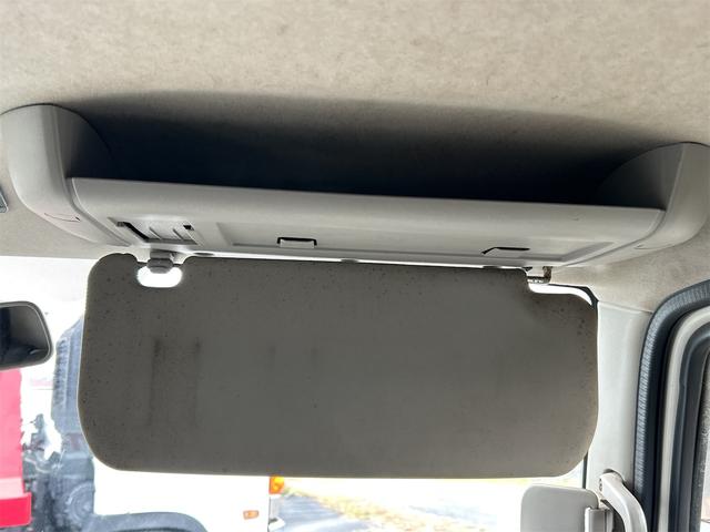 アトラストラック 　ＭＴ　後輪ダブル　電動格納ミラー　エアコン　パワーウィンドウ　運転席エアバッグ（41枚目）