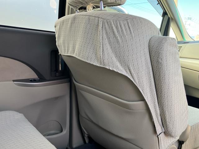 エスティマ Ｘ　８人乗り　純正シートカバー　３列目シート床下収納　スマートキー　プッシュスタート　クルーズコントロール　左パワースライドドア　ナビ　ＣＤ（47枚目）