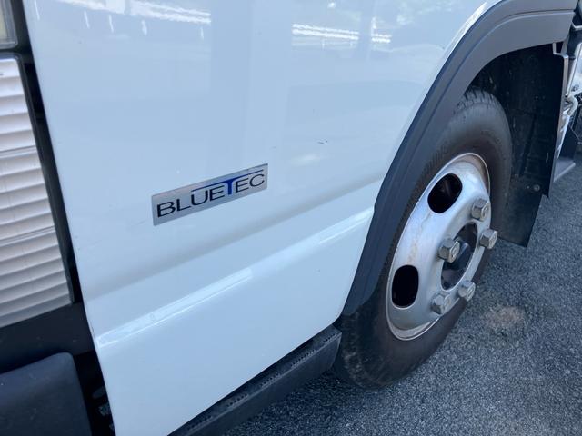 キャンター ベースグレード 2t 平ボデー 5速マニュアル キーレス ブルーテック 三方開 リヤWタイヤ(4枚目)