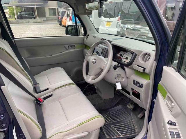 ムーヴコンテ Ｌ　ＥＴＣ　ナビ　ＴＶ　キーレスエントリー　アイドリングストップ　電動格納ミラー　ベンチシート　ＣＶＴ　盗難防止システム　ＡＢＳ　ＣＤ　Ｂｌｕｅｔｏｏｔｈ　アルミホイール　衝突安全ボディ　エアコン（2枚目）