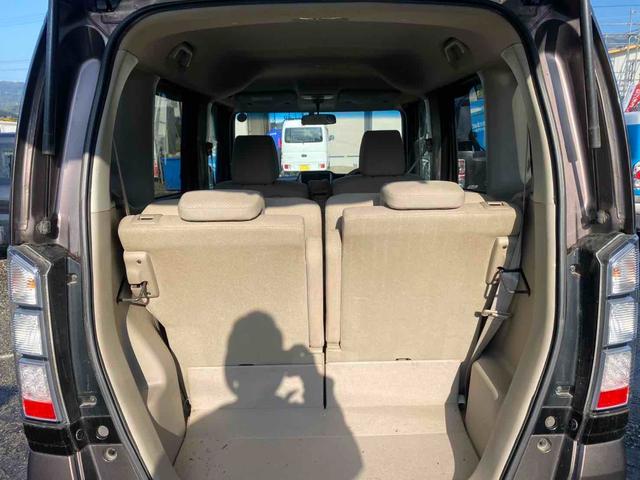 Ｎ－ＢＯＸ Ｇ・Ｌパッケージ　両側スライド・片側電動　スマートキー　アイドリングストップ　ベンチシート　ＣＶＴ　盗難防止システム　ＡＢＳ　ＥＳＣ　ＣＤ　アルミホイール　衝突安全ボディ　エアコン　パワーステアリング　パワーウィンドウ（18枚目）