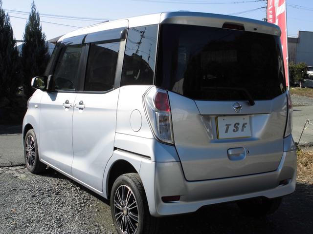 X キーフリー プッシュスタート パワースライドドア アラウンドビューモニター CVT タイミングチェーンエンジン ベンチシート インパネシフト(3枚目)