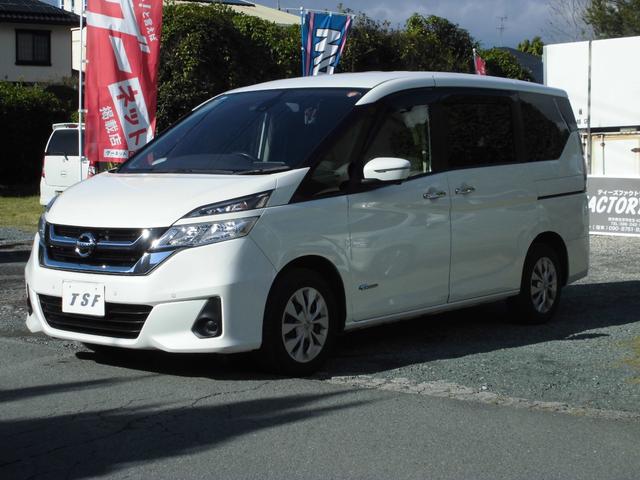 セレナ Ｘ　Ｖセレクション　キーフリー　プッシュスタート　左右パワースライドドア　大画面地デジナビ　全方位カメラ　ＣＶＴ　タイミングチェーンエンジン　ＥＴＣ（2枚目）