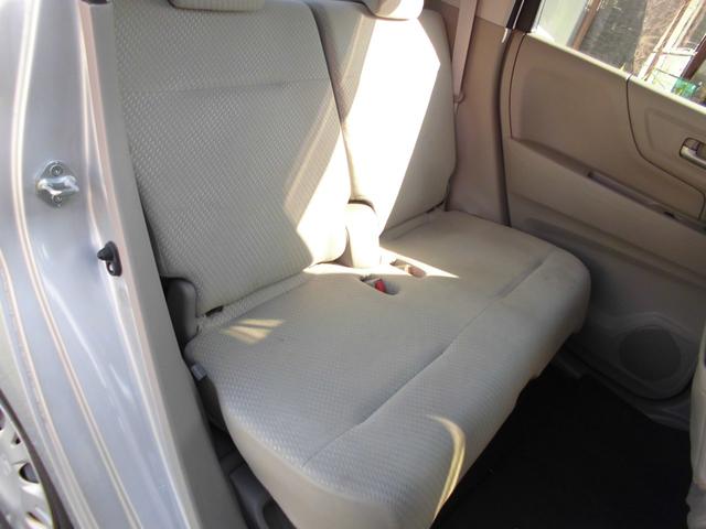 当店では在庫の回転重視、無駄のないリーズナブルな支払総額重視のため展示中のこまめな洗車や磨き、事前の整備メンテナンスは行わず成約後に仕上作業を行います。業者様からの業販依頼にも柔軟に対応させて頂きます