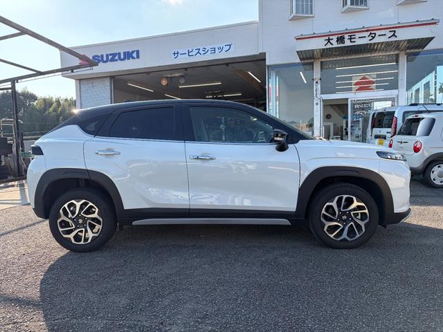 フロンクス ベースグレード　ベースグレード（５名）　純正スマートフォン連携ナビ９インチ　フルセグＴＶ　全法カメラ　アダプティブクルーズ　ワイヤレス充電　電動パーキング　スズキセーフティ　シートヒーター　ＥＴＣ（4枚目）