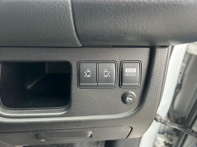 セレナ ハイウェイスター　Ｓ－ハイブリッド　純正ナビＴＶＢｌｕｅｔｏｏｔｈ両側電動スライド（18枚目）