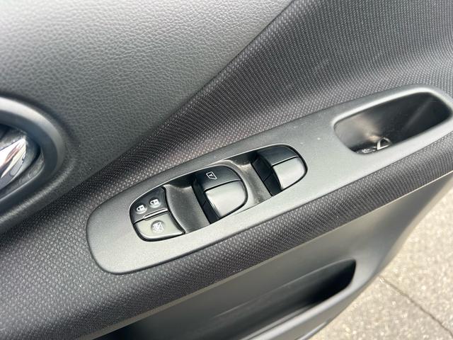 セレナ ハイウェイスター　Ｓ－ハイブリッド　純正ナビＴＶＢｌｕｅｔｏｏｔｈ両側電動スライド（19枚目）