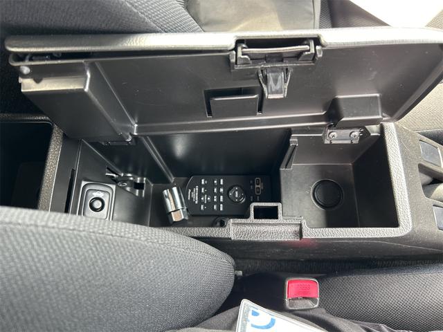 コペン アクティブトップ　電動格納ミラー　ＡＴ　ＡＢＳ　アルミホイール　衝突安全ボディ　エアコン　パワーステアリング　パワーウィンドウ（24枚目）