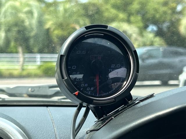 コペン アクティブトップ　電動格納ミラー　ＡＴ　ＡＢＳ　アルミホイール　衝突安全ボディ　エアコン　パワーステアリング　パワーウィンドウ（37枚目）