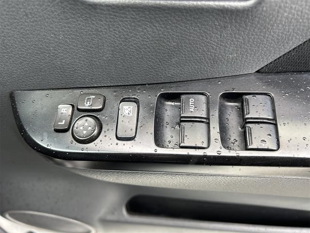 ワゴンRスティングレー T ETC オートライト HID スマートキー 電動格納ミラー ベンチシート CVT 盗難防止システム ABS CD USB アルミホイール 衝突安全ボディ エアコン パワーステアリング パワーウィンドウ(10枚目)
