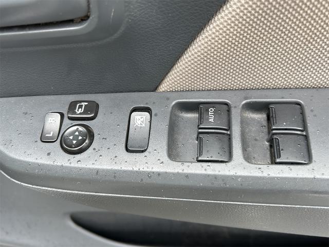 ワゴンR FX アイドリングストップ 電動格納ミラー MT 盗難防止システム ABS CD ミュージックプレイヤー接続可 衝突安全ボディ エアコン パワーステアリング パワーウィンドウ(9枚目)