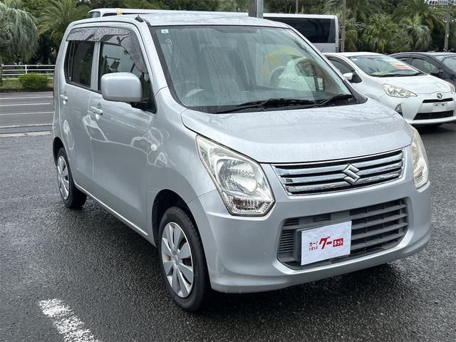 ワゴンR FX アイドリングストップ 電動格納ミラー MT 盗難防止システム ABS CD ミュージックプレイヤー接続可 衝突安全ボディ エアコン パワーステアリング パワーウィンドウ(13枚目)