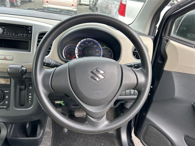 ワゴンR FX オートライト キーレスエントリー アイドリングストップ 電動格納ミラー ベンチシート CVT 盗難防止システム ABS CD ミュージックプレイヤー接続可 衝突安全ボディ エアコン パワーステアリング(3枚目)