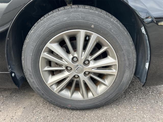 クラウン ロイヤルサルーン　ＥＴＣ　オートクルーズコントロール　バックカメラ　ナビ　ＴＶ　アルミホイール　オートライト　ＨＩＤ　ＡＴ　シートヒーター　スマートキー　電動格納ミラー　盗難防止システム　ＣＤ　ＤＶＤ再生　ＵＳＢ（20枚目）