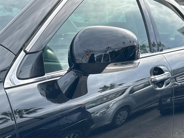 クラウン ロイヤルサルーン　ＥＴＣ　オートクルーズコントロール　バックカメラ　ナビ　ＴＶ　アルミホイール　オートライト　ＨＩＤ　ＡＴ　シートヒーター　スマートキー　電動格納ミラー　盗難防止システム　ＣＤ　ＤＶＤ再生　ＵＳＢ（21枚目）