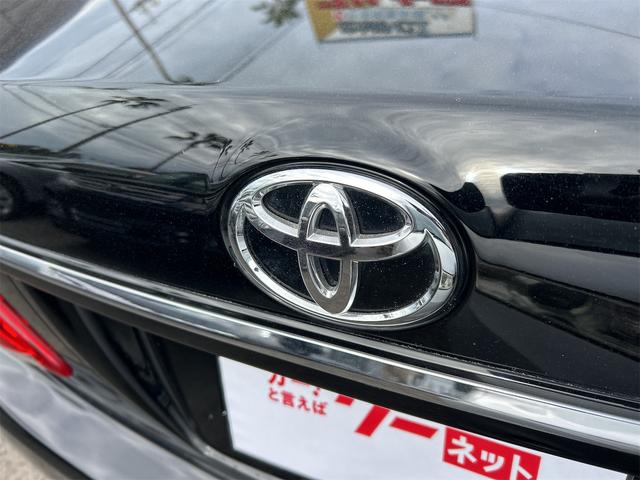 クラウン ロイヤルサルーン　ＥＴＣ　オートクルーズコントロール　バックカメラ　ナビ　ＴＶ　アルミホイール　オートライト　ＨＩＤ　ＡＴ　シートヒーター　スマートキー　電動格納ミラー　盗難防止システム　ＣＤ　ＤＶＤ再生　ＵＳＢ（25枚目）