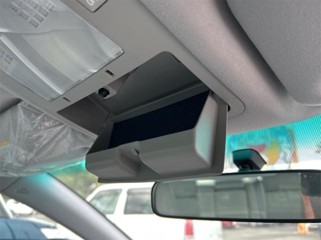 クラウン ロイヤルサルーン　ＥＴＣ　オートクルーズコントロール　バックカメラ　ナビ　ＴＶ　アルミホイール　オートライト　ＨＩＤ　ＡＴ　シートヒーター　スマートキー　電動格納ミラー　盗難防止システム　ＣＤ　ＤＶＤ再生　ＵＳＢ（41枚目）