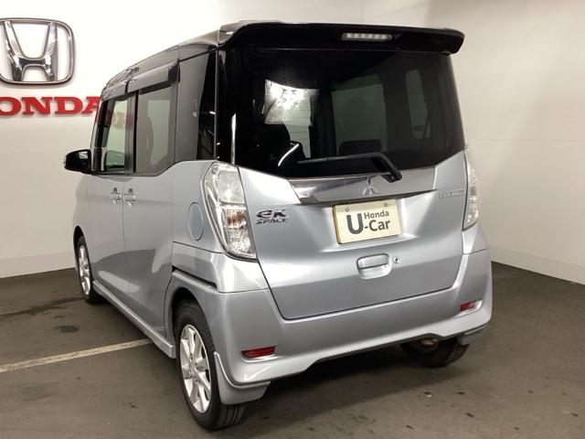 ｅＫスペースカスタム カスタムＴ　メモリーナビ　フルセグ　リアカメラ　ナビＴＶ　パワーウィンドー　地デジ　助手席エアバッグ　運転席エアバッグ　エアコン　ターボ　ベンチシート　ＡＢＳ　パワステ　キーフリー　アイドリングストップ　Ｓキー（8枚目）