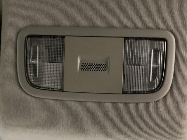 フィットハイブリッド ナビプレミアムセレクション アルミホイール ETC エアコン 運転席エアバッグ キーフリー パワーウィンドウ クルーズコントロール スマキー シートヒーター付 パワーステアリング ABS セキュリティー 助手席エアバック(14枚目)