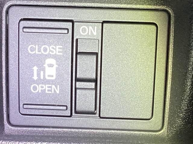 N-BOXカスタム ベースグレード 試乗車 禁煙車 メモリーナビ フルセグ リアカメラ CMBS Dレコ ベンチシート オートエアコン スマートキ LED 盗難防止装置 クルコン バックカメラ パワーステアリング エアバッグ ESC(33枚目)