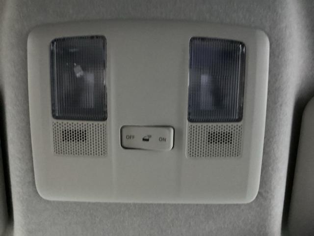 デミオ １３Ｓ　メモリーナビ　リアカメラ　ＥＴＣ　アイスト　アドバンスドキー　キーレススタート　ＶＳＡ　盗難防止システム　マニュアルエアコン　ＬＥＤライト　ＡＢＳ　運転席エアバッグ　パワーウィンド　ＷＳＲＳ　パワステ（14枚目）