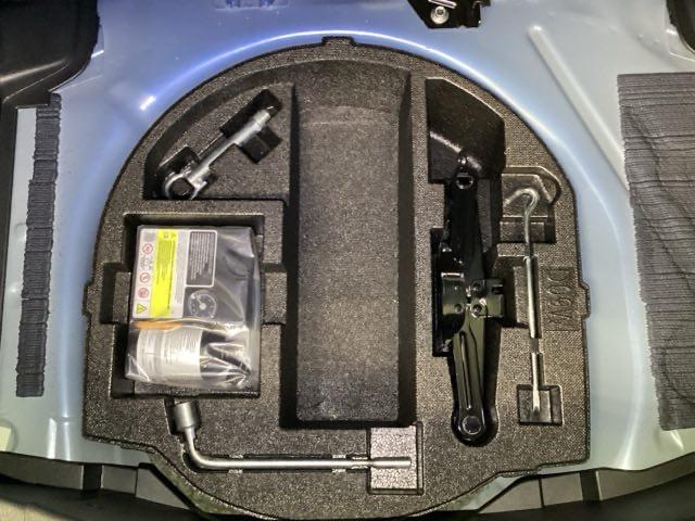 デミオ １３Ｓ　メモリーナビ　リアカメラ　ＥＴＣ　アイスト　アドバンスドキー　キーレススタート　ＶＳＡ　盗難防止システム　マニュアルエアコン　ＬＥＤライト　ＡＢＳ　運転席エアバッグ　パワーウィンド　ＷＳＲＳ　パワステ（28枚目）