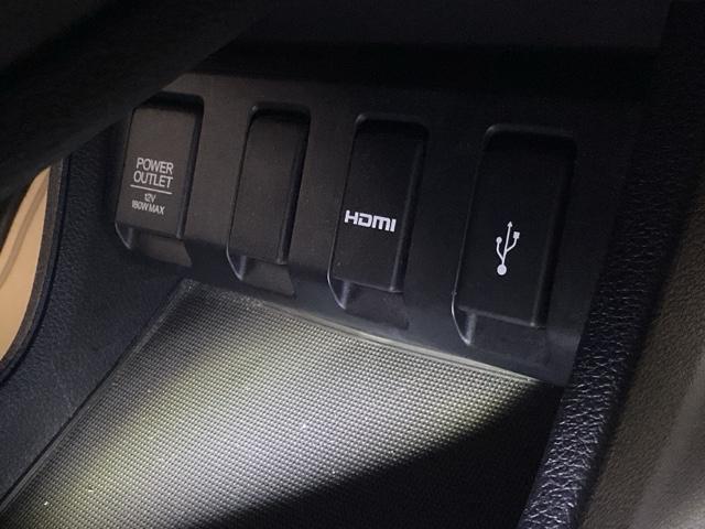 ヴェゼル ハイブリッドＺ・ホンダセンシング　メモリーナビ　フルセグ　リアカメラ　ＥＴＣ　レーダーサポート　ＤＶＤ再生機能　横滑り防止システム　バックアイカメラ　盗難防止装置　シートヒーター付　スマ－トキ－　ＥＣＯモード　パワーウィンド　パワステ（24枚目）