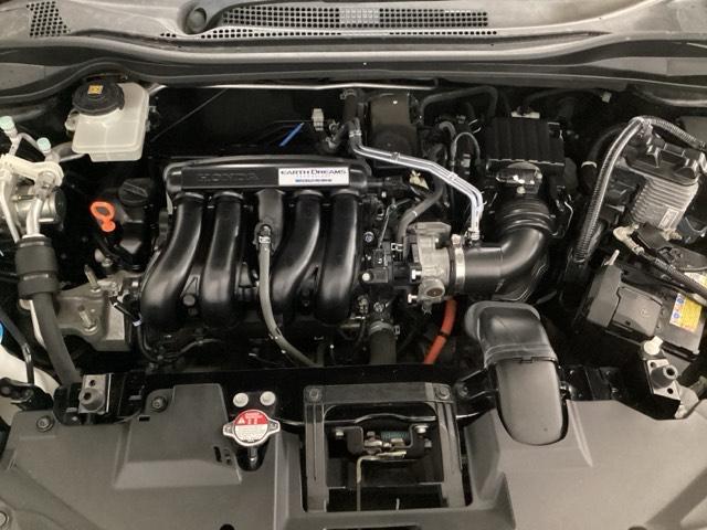 ヴェゼル ハイブリッドＺ・ホンダセンシング　メモリーナビ　フルセグ　リアカメラ　ＥＴＣ　レーダーサポート　ＤＶＤ再生機能　横滑り防止システム　バックアイカメラ　盗難防止装置　シートヒーター付　スマ－トキ－　ＥＣＯモード　パワーウィンド　パワステ（32枚目）