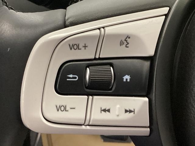 フィット ｅ：ＨＥＶホーム　メモリーナビ　ドラレコ　ＥＴＣ　前後誤発進抑制機能　クリソナ　助手席エアバッグ　運転席エアバッグ　アイドリングストップ　ＬＥＤライト　バックカメラ　ＡＢＳ　サイドエアバッグ　オートクルーズコントロール（22枚目）