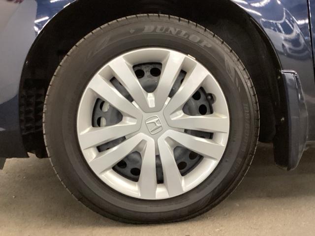 フィット ｅ：ＨＥＶホーム　メモリーナビ　ドラレコ　ＥＴＣ　前後誤発進抑制機能　クリソナ　助手席エアバッグ　運転席エアバッグ　アイドリングストップ　ＬＥＤライト　バックカメラ　ＡＢＳ　サイドエアバッグ　オートクルーズコントロール（24枚目）