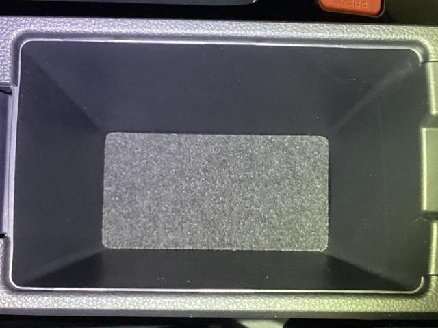 フィット ｅ：ＨＥＶホーム　メモリーナビ　ドラレコ　ＥＴＣ　前後誤発進抑制機能　クリソナ　助手席エアバッグ　運転席エアバッグ　アイドリングストップ　ＬＥＤライト　バックカメラ　ＡＢＳ　サイドエアバッグ　オートクルーズコントロール（34枚目）