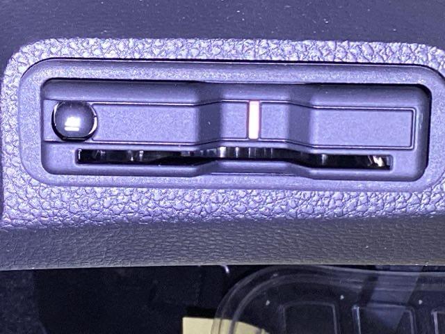 ヴェゼル e:HEVX ドラレコ ETC リアカメラ AAC イモビライザー スマ-トキ- 誤発進抑制 PW クルコン ESC キーフリー LEDヘッドランプ ナビTV サイドカーテンエアバック DVD再生可 ABS PS(15枚目)