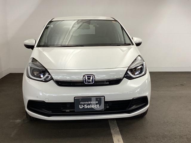 フロントマスクは個性もいっぱい！　人気の車です。