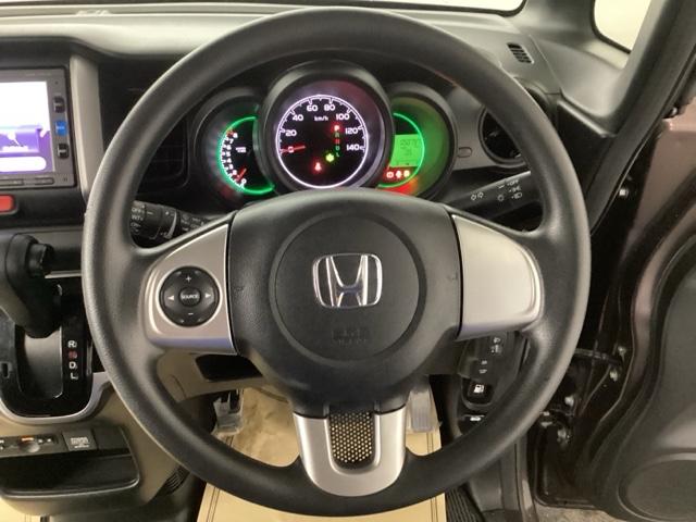 Ｎ－ＢＯＸ Ｇ・Ｌパッケージ　メモリーナビ　ワンセグ　リアカメラ　ＥＴＣ　Ｉ－ＳＴＯＰ　ベンチ席　カラーバックモニター　全席ＰＷ　ナビテレビ　１セグ　ＡＡＣ　横滑り防止　スマートキー　ＡＢＳ　キーレスＥ　パワーステアリング（3枚目）