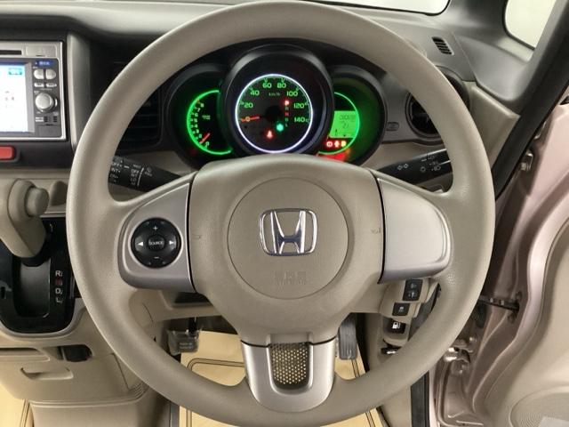 Ｎ－ＢＯＸ Ｇ・Ｌパッケージ　メモリーナビ　ワンセグ　リアカメラ　Ｉ－ＳＴＯＰ　カラーバックモニター　全席ＰＷ　イモビライザー　ナビテレビ　１セグ　ＡＡＣ　横滑り防止　スマートキー　ＤＶＤ再生　ＡＢＳ　キーレスＥ　運転席エアバッグ（3枚目）