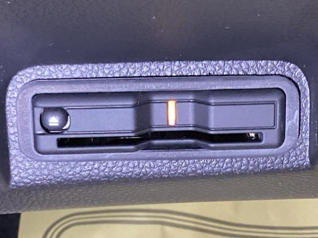 ヴェゼル e:HEVX メモリーナビ ドラレコ ETC AAC イモビライザー スマ-トキ- 誤発進抑制 PW リアカメラ クルコン ESC キーフリー LEDヘッドランプ ナビTV サイドカーテンエアバック DVD再生可(15枚目)